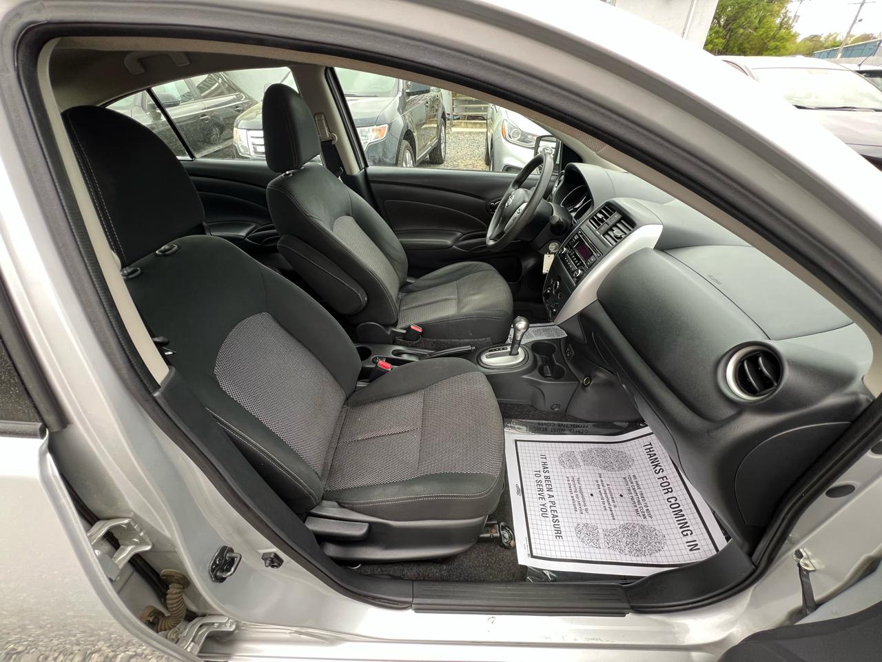Nissan Versa 1.6 SV Sedan 2018