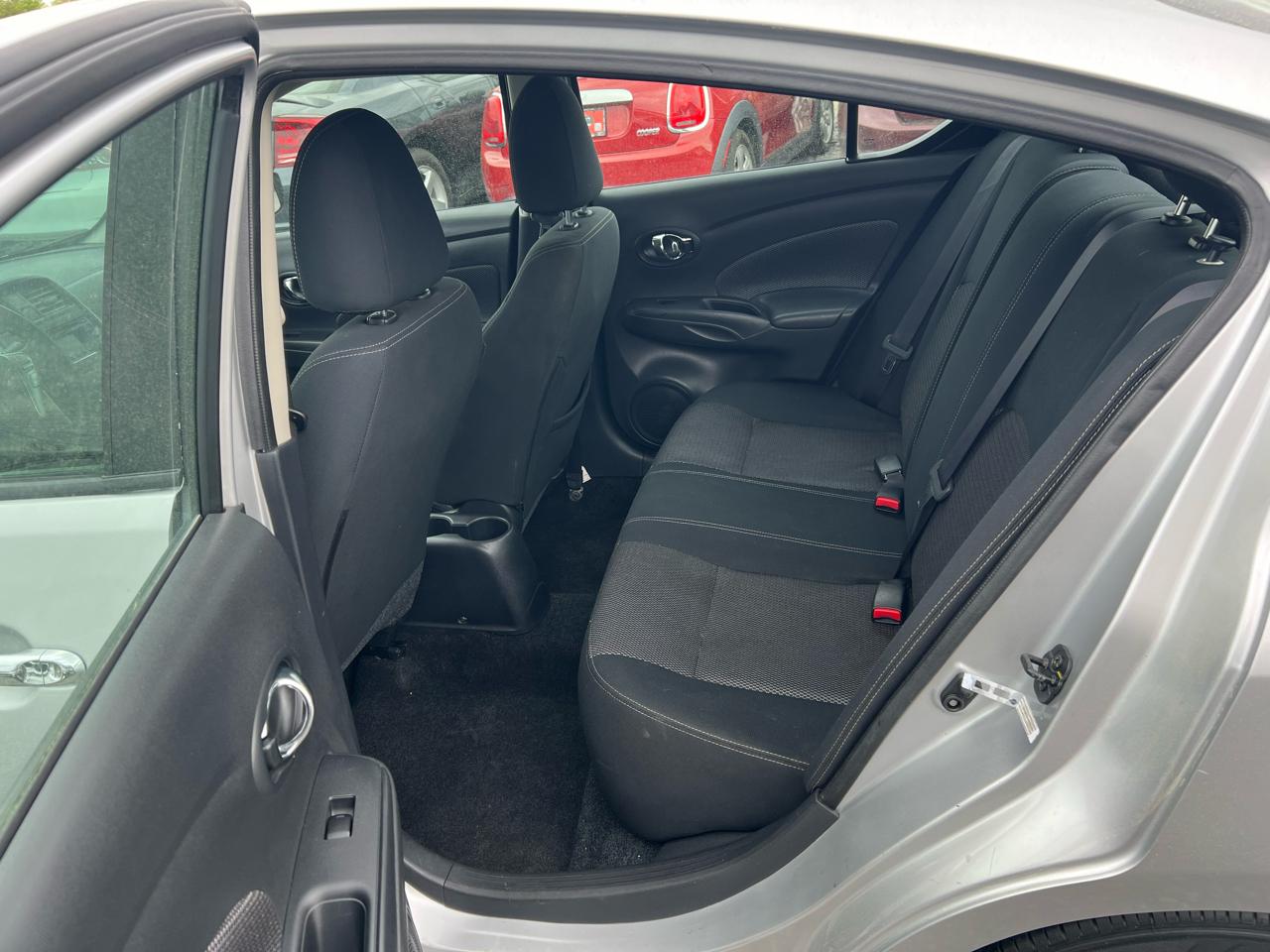 Nissan Versa 1.6 SV Sedan 2018