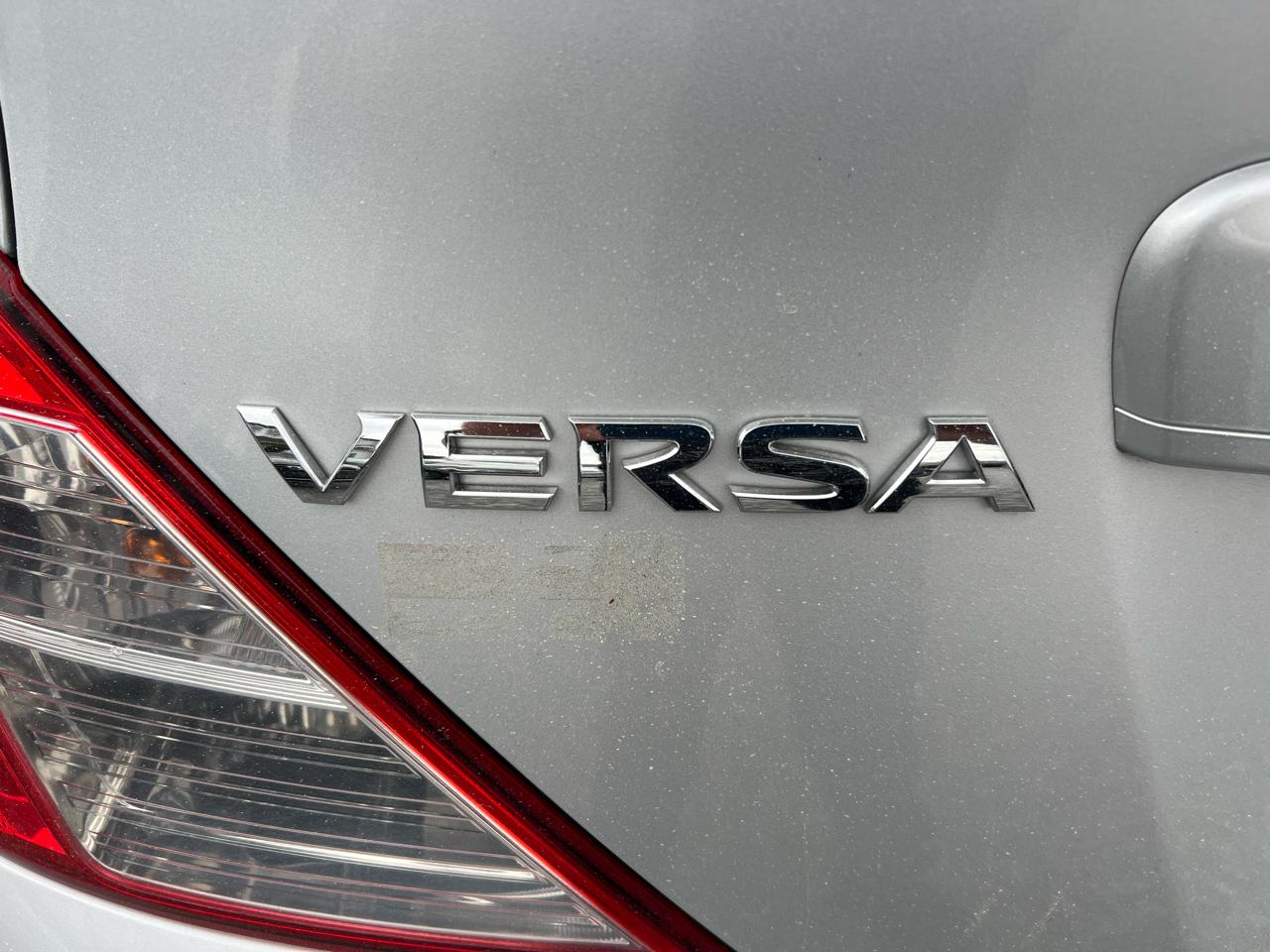 Nissan Versa 1.6 SV Sedan 2018