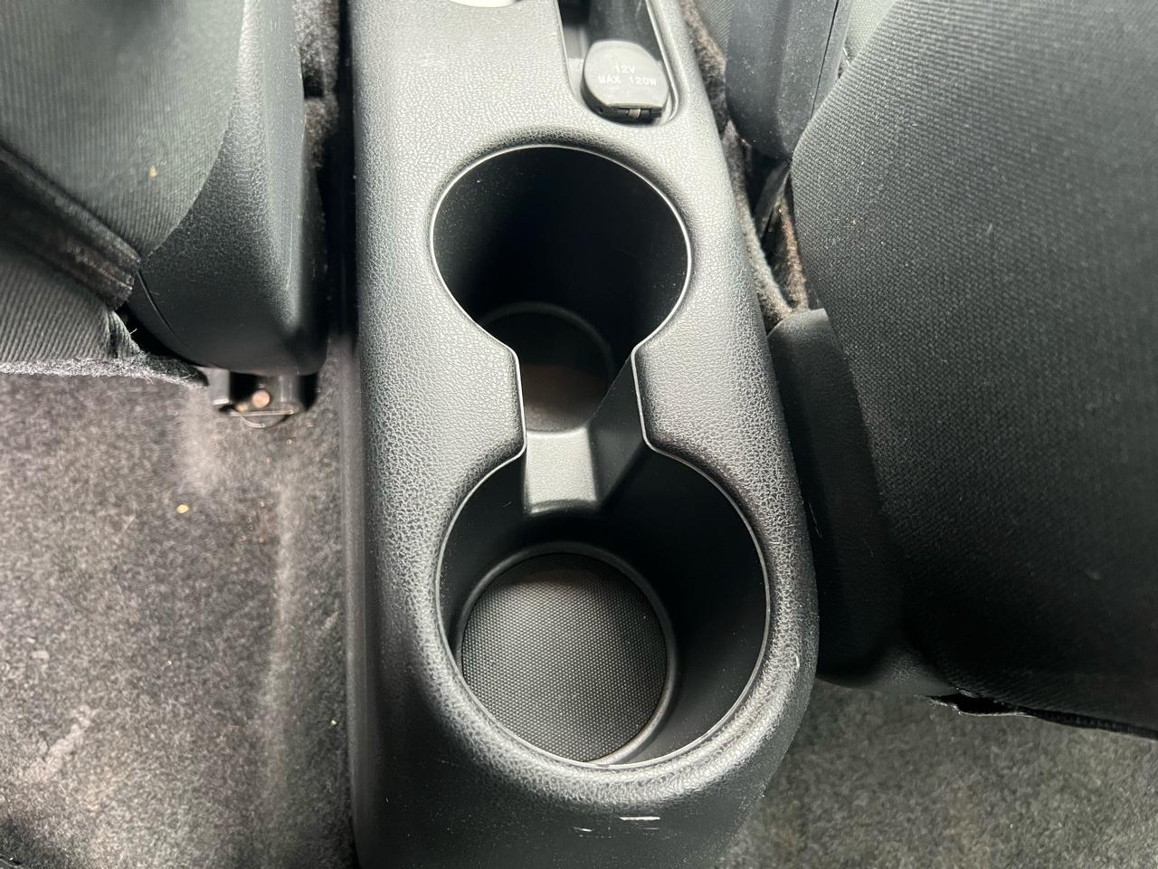 Nissan Versa 1.6 SV Sedan 2018