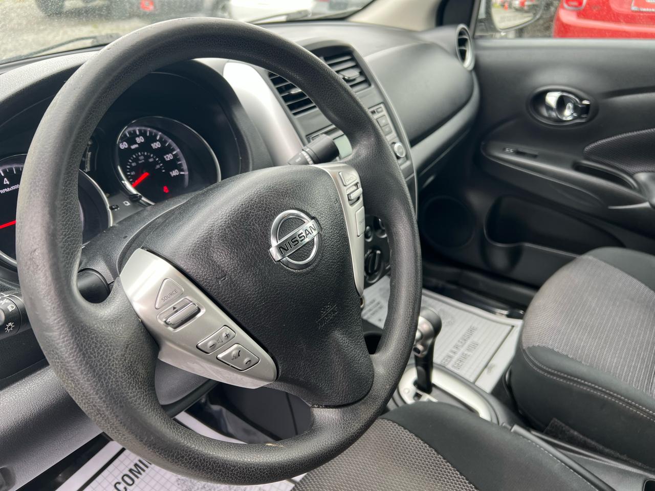 Nissan Versa 1.6 SV Sedan 2018