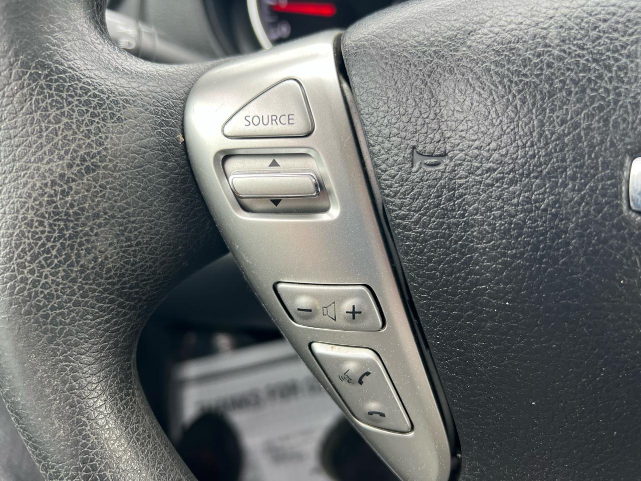 Nissan Versa 1.6 SV Sedan 2018