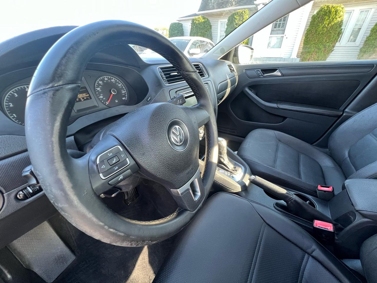 Volkswagen Jetta SE PZEV 2011