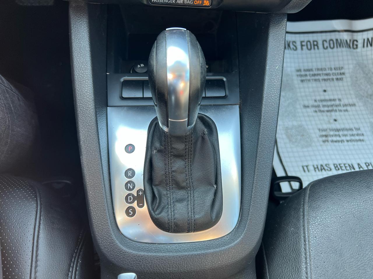 Volkswagen Jetta SE PZEV 2011
