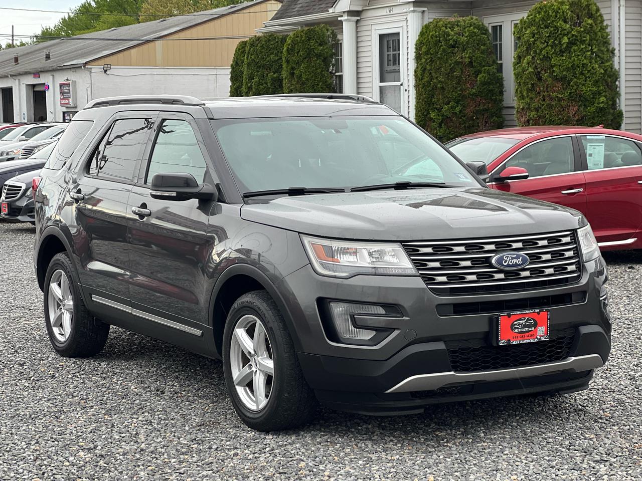 Ford Explorer 4dr XLT 4WD 2017