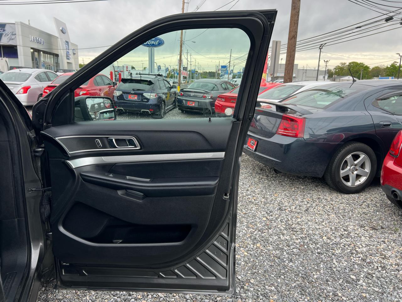 Ford Explorer 4dr XLT 4WD 2017