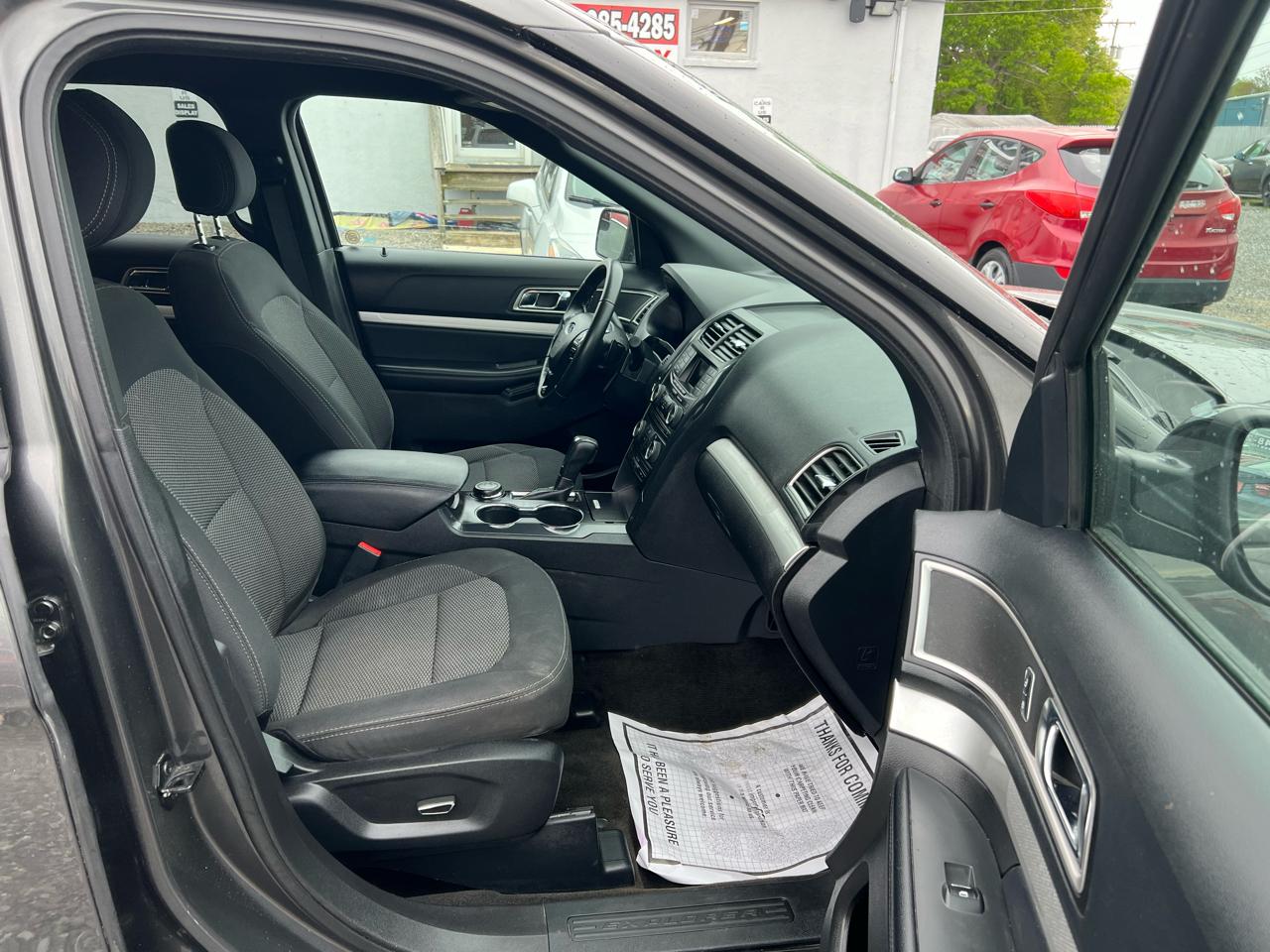 Ford Explorer 4dr XLT 4WD 2017