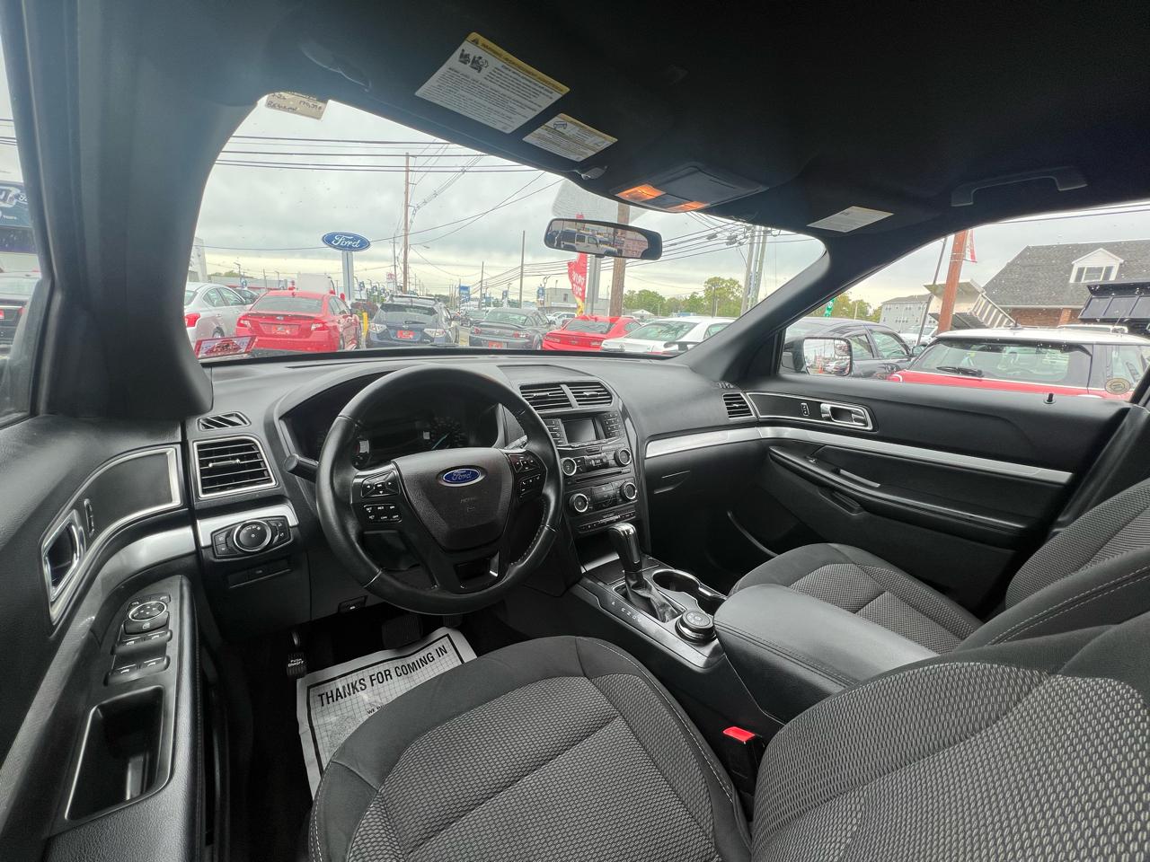 Ford Explorer 4dr XLT 4WD 2017