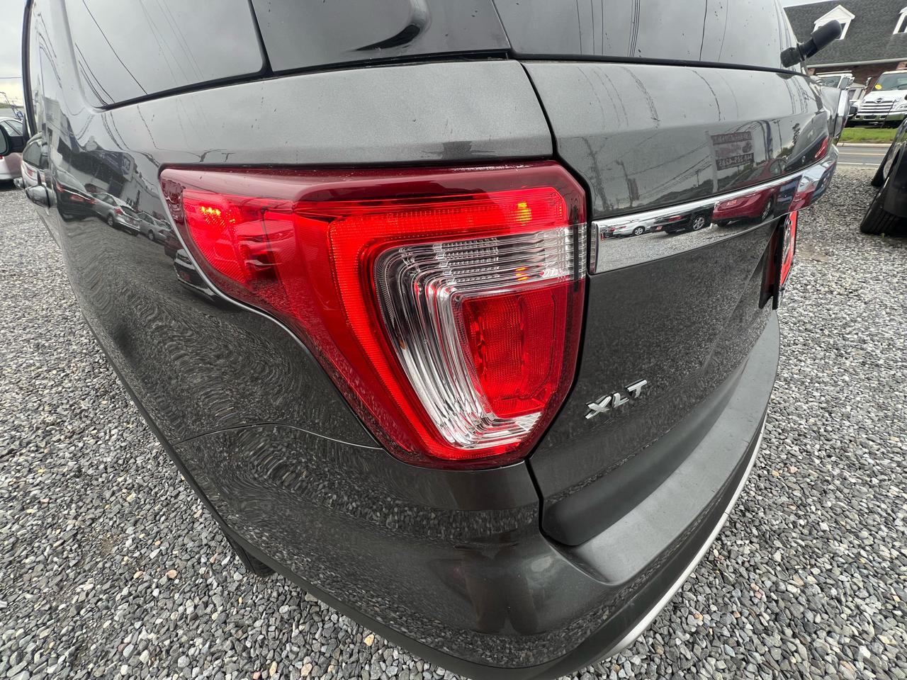 Ford Explorer 4dr XLT 4WD 2017