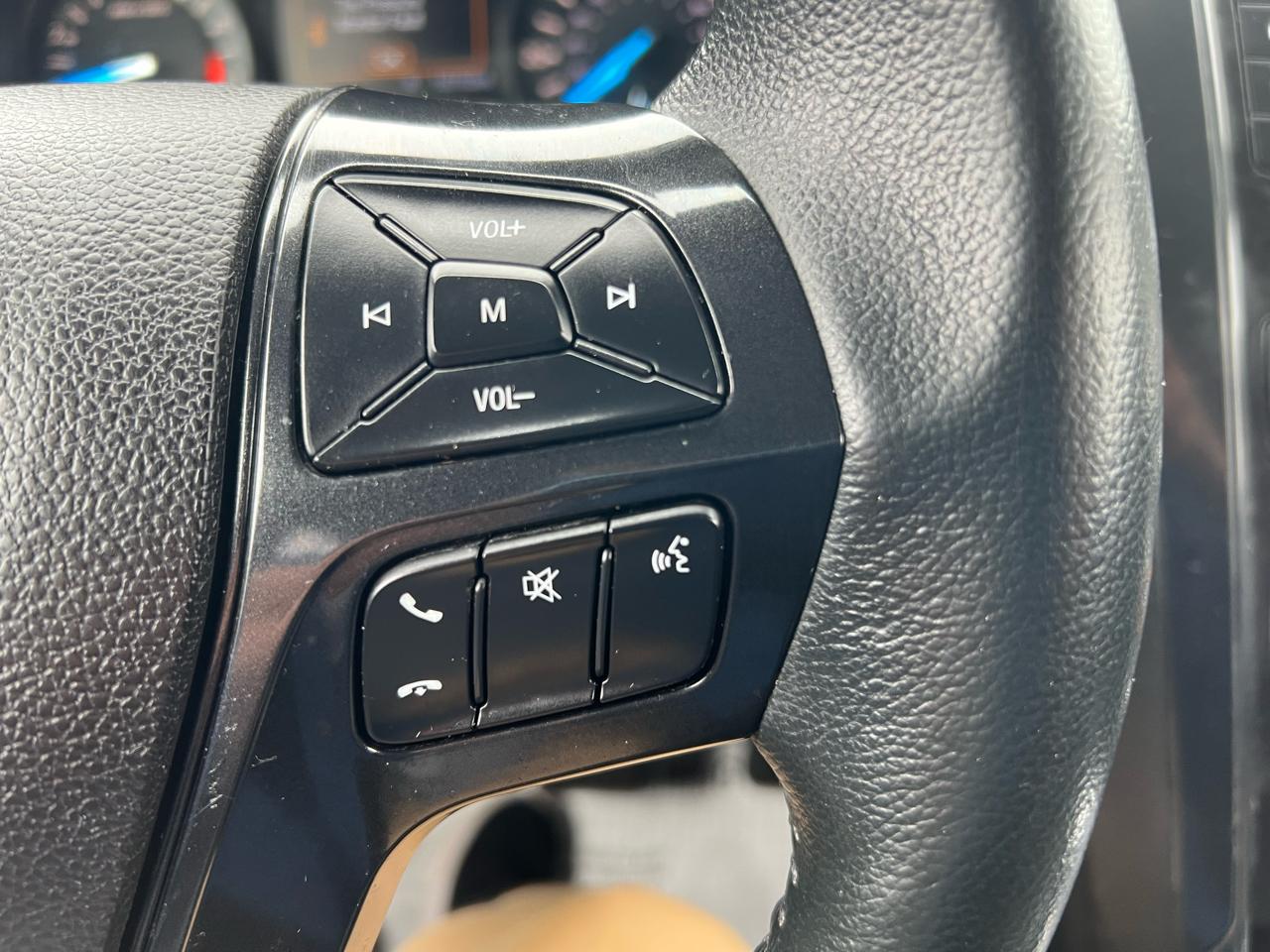 Ford Explorer 4dr XLT 4WD 2017