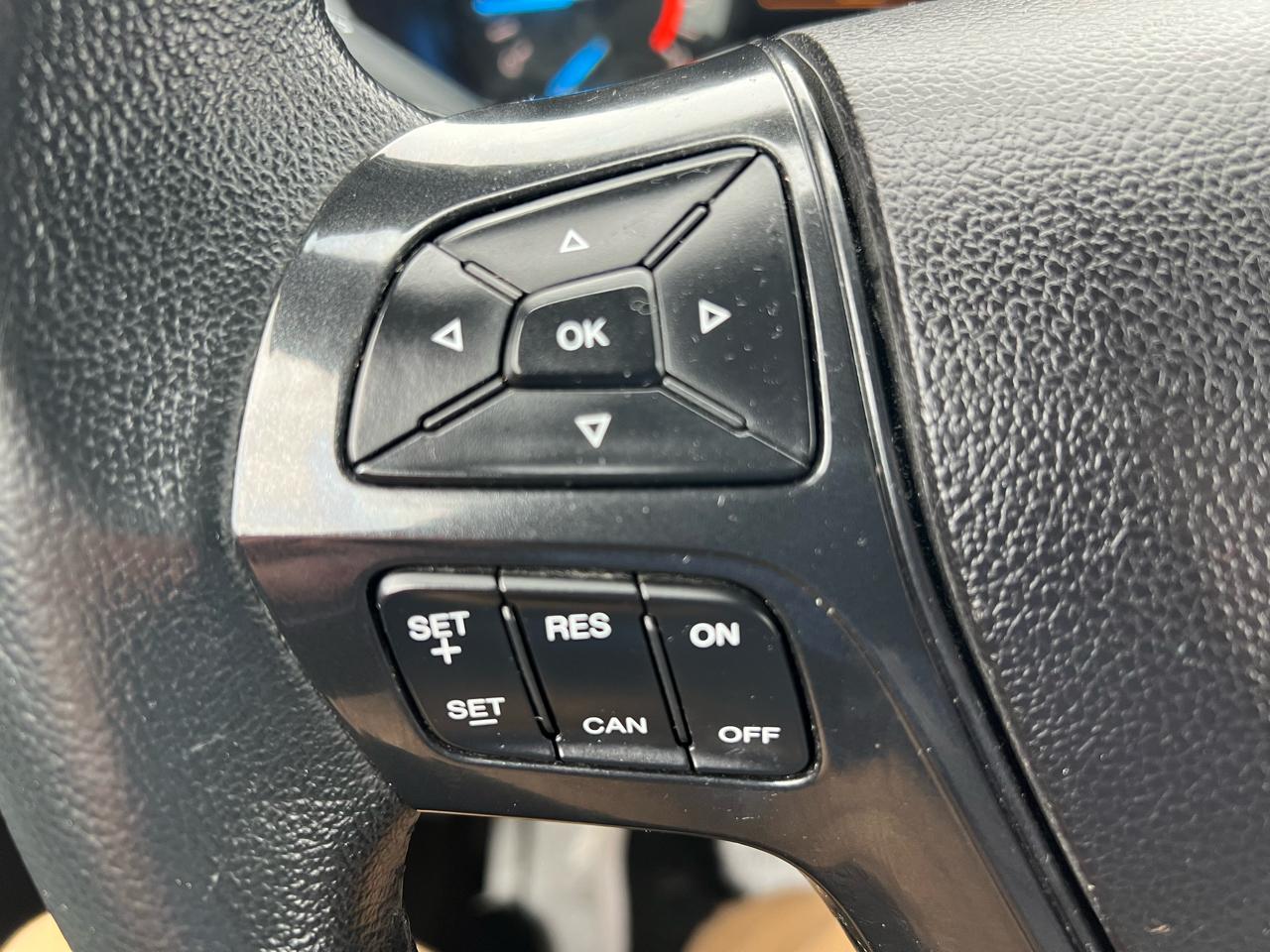 Ford Explorer 4dr XLT 4WD 2017