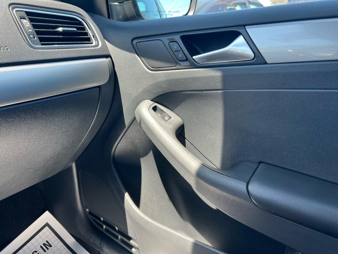 Volkswagen Jetta 1.4T SE 2016