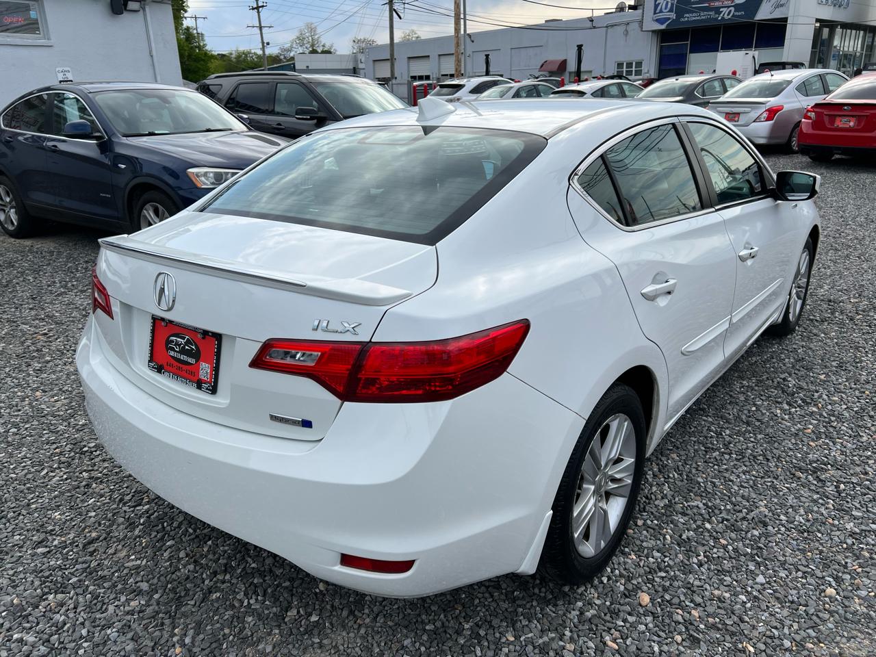 Acura ILX 4dr Sdn 1.5L Hybrid Tech Pkg 2014
