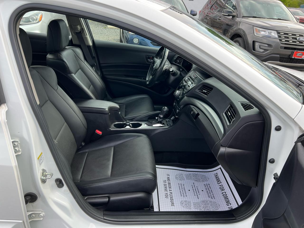 Acura ILX 4dr Sdn 1.5L Hybrid Tech Pkg 2014