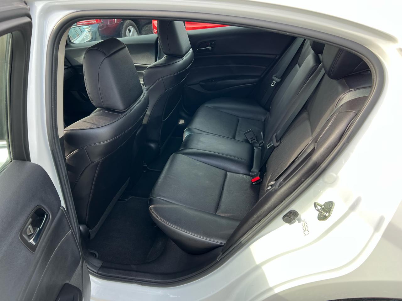 Acura ILX 4dr Sdn 1.5L Hybrid Tech Pkg 2014