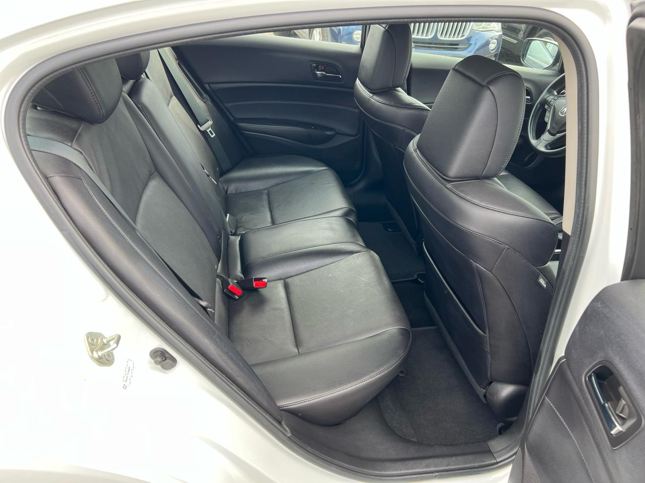 Acura ILX 4dr Sdn 1.5L Hybrid Tech Pkg 2014