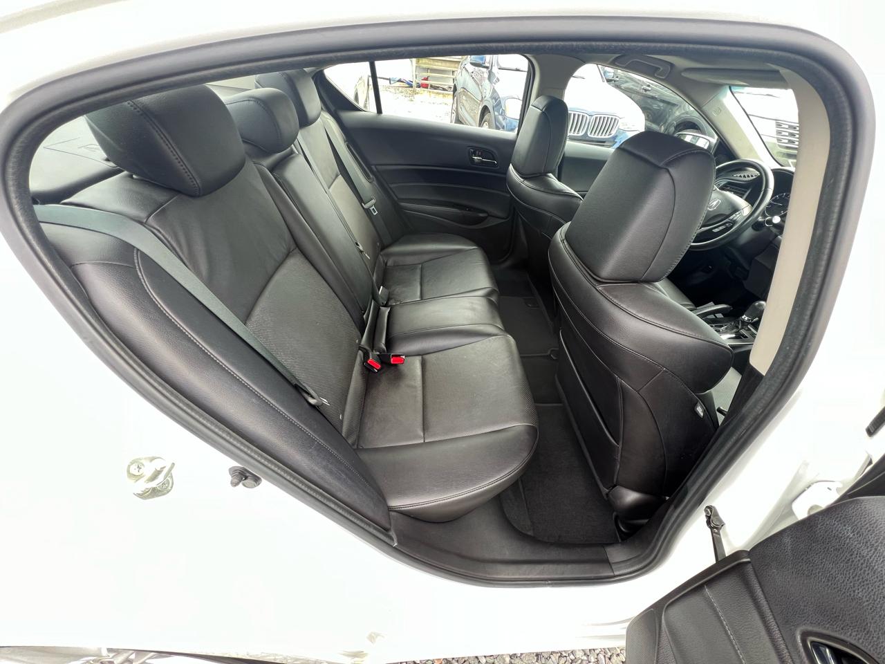 Acura ILX 4dr Sdn 1.5L Hybrid Tech Pkg 2014