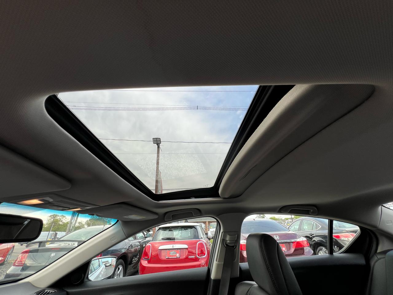 Acura ILX 4dr Sdn 1.5L Hybrid Tech Pkg 2014