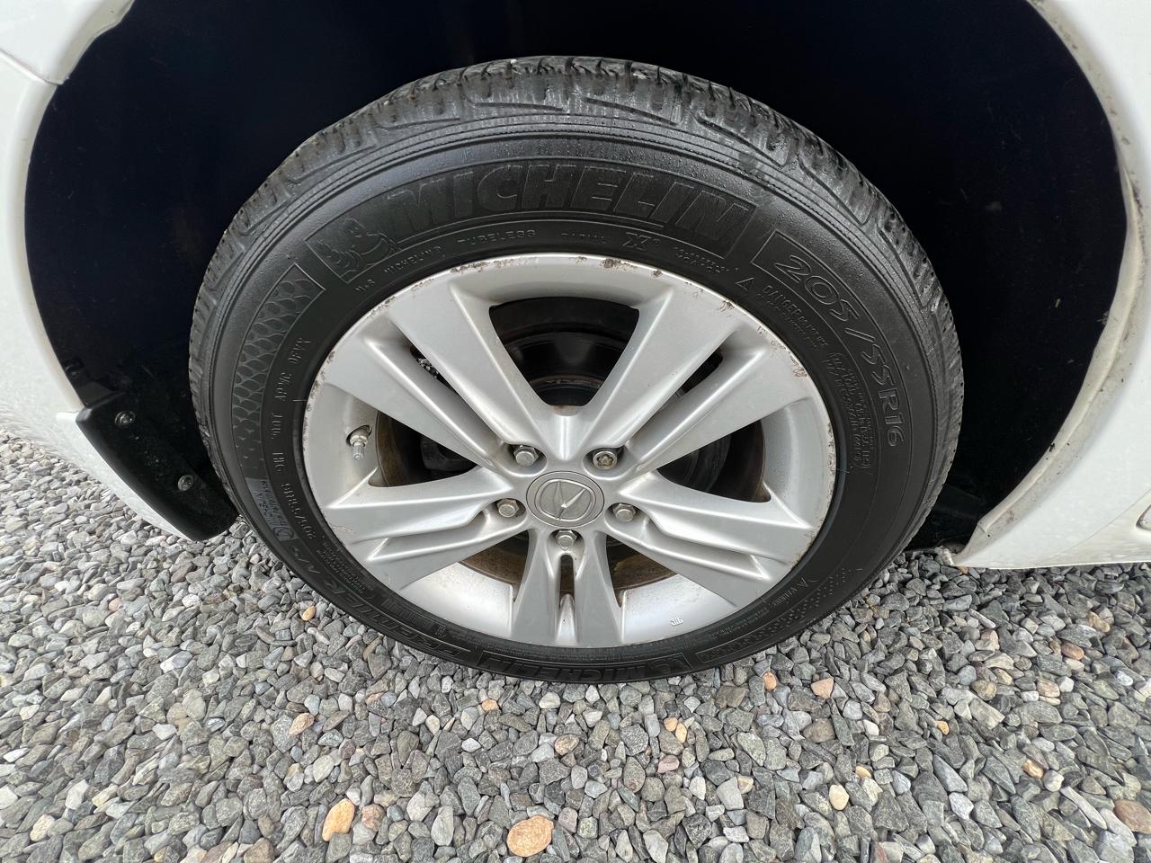 Acura ILX 4dr Sdn 1.5L Hybrid Tech Pkg 2014