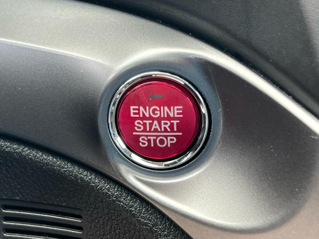 Acura ILX 4dr Sdn 1.5L Hybrid Tech Pkg 2014