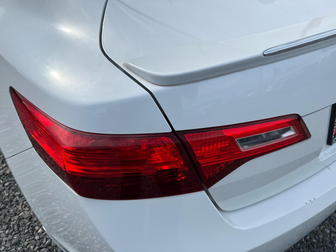 Acura ILX 4dr Sdn 1.5L Hybrid Tech Pkg 2014
