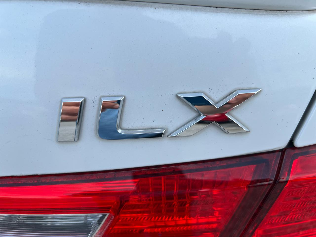 Acura ILX 4dr Sdn 1.5L Hybrid Tech Pkg 2014