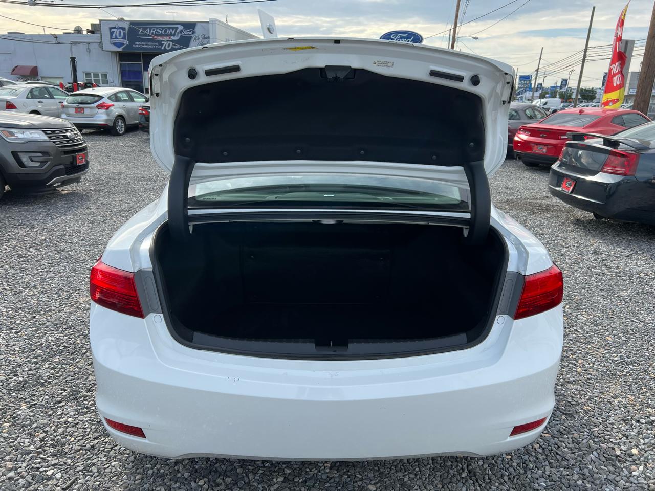 Acura ILX 4dr Sdn 1.5L Hybrid Tech Pkg 2014