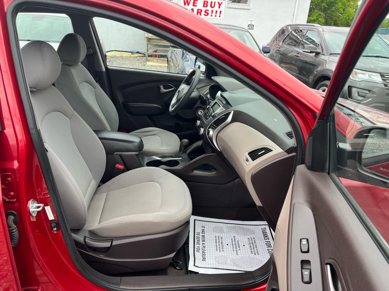 Hyundai Tucson GLS 4D SUV FWD 2010