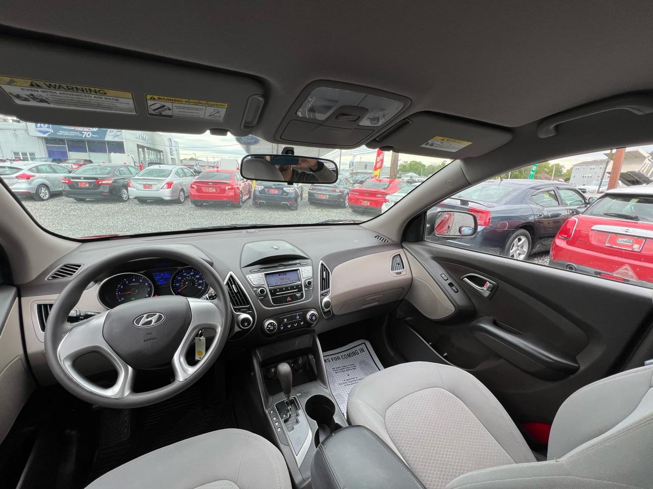 Hyundai Tucson GLS 4D SUV FWD 2010