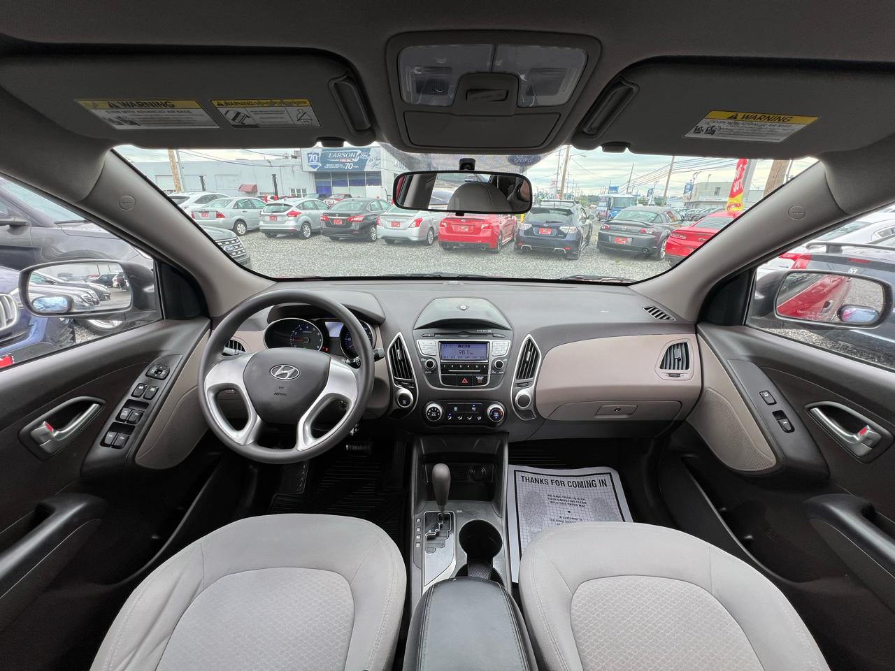 Hyundai Tucson GLS 4D SUV FWD 2010