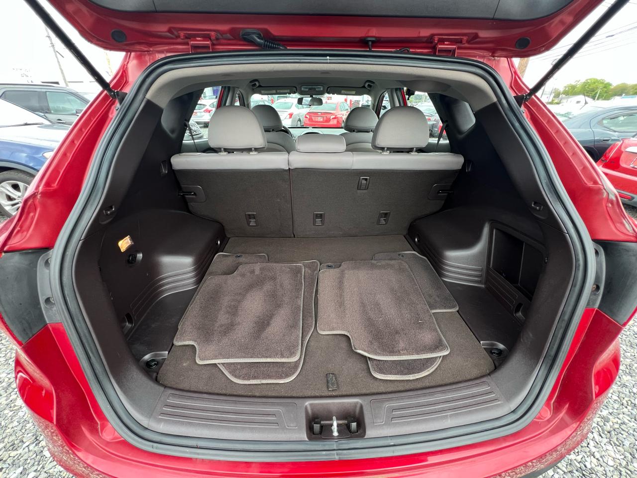 Hyundai Tucson GLS 4D SUV FWD 2010