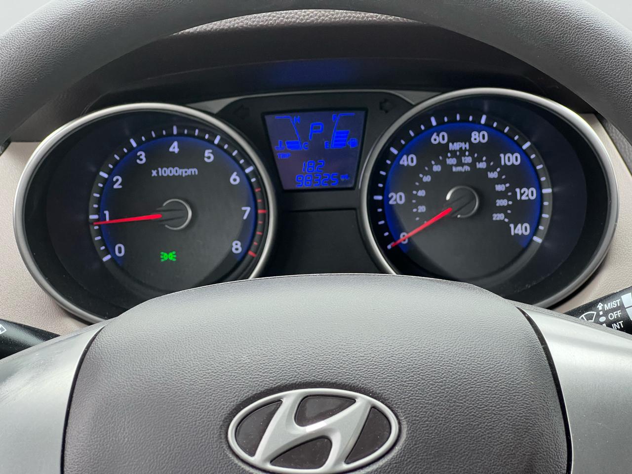Hyundai Tucson GLS 4D SUV FWD 2010
