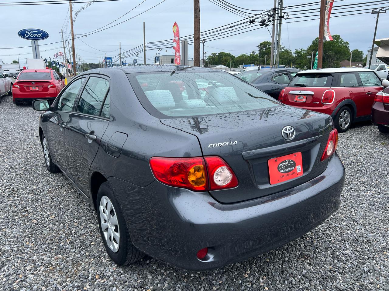 Toyota Corolla 4dr Sdn LE Auto 2010