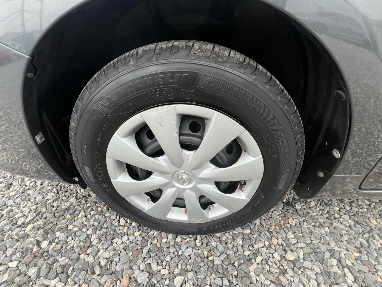 Toyota Corolla 4dr Sdn LE Auto 2010