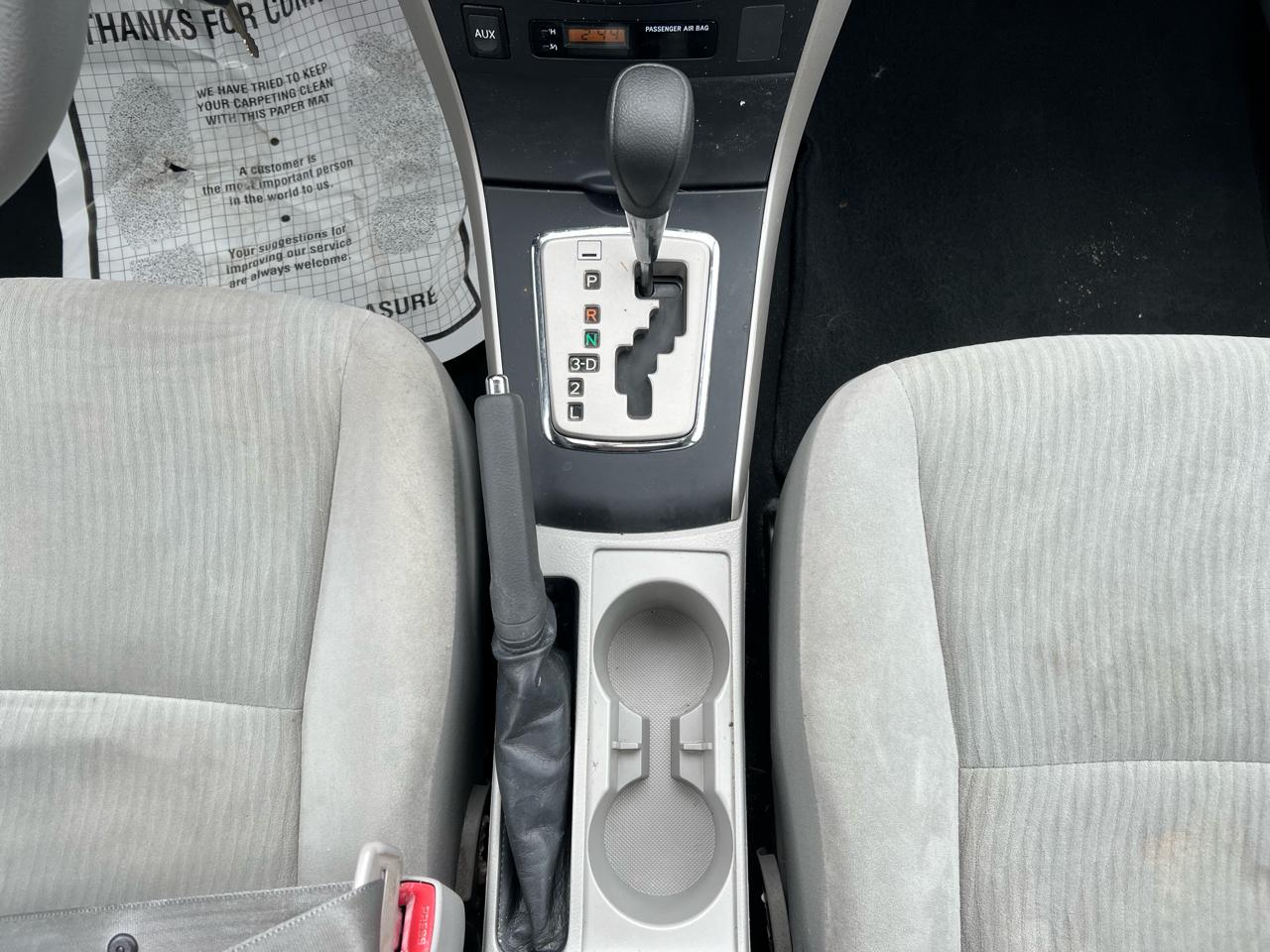 Toyota Corolla 4dr Sdn LE Auto 2010