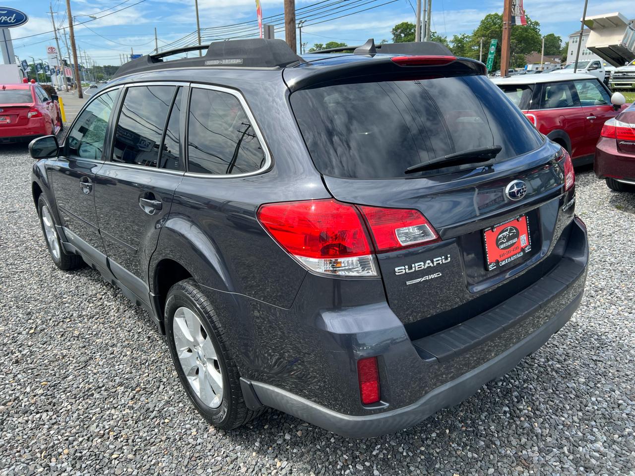 Subaru Outback 2.5i Limited 2011