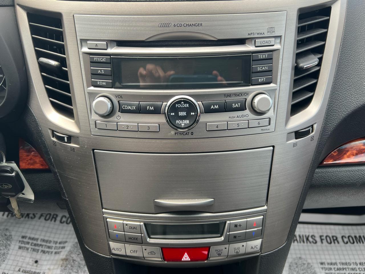 Subaru Outback 2.5i Limited 2011