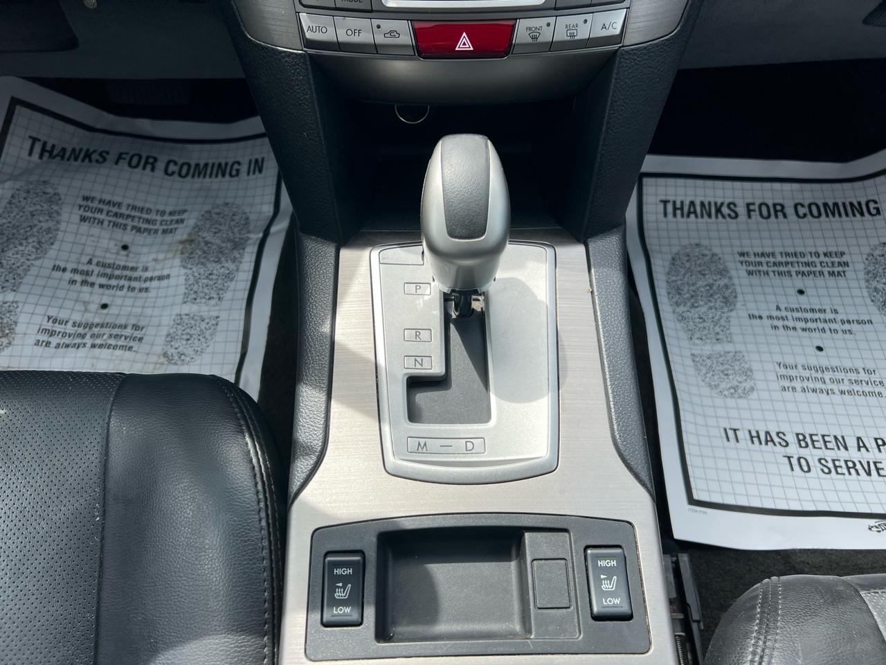 Subaru Outback 2.5i Limited 2011