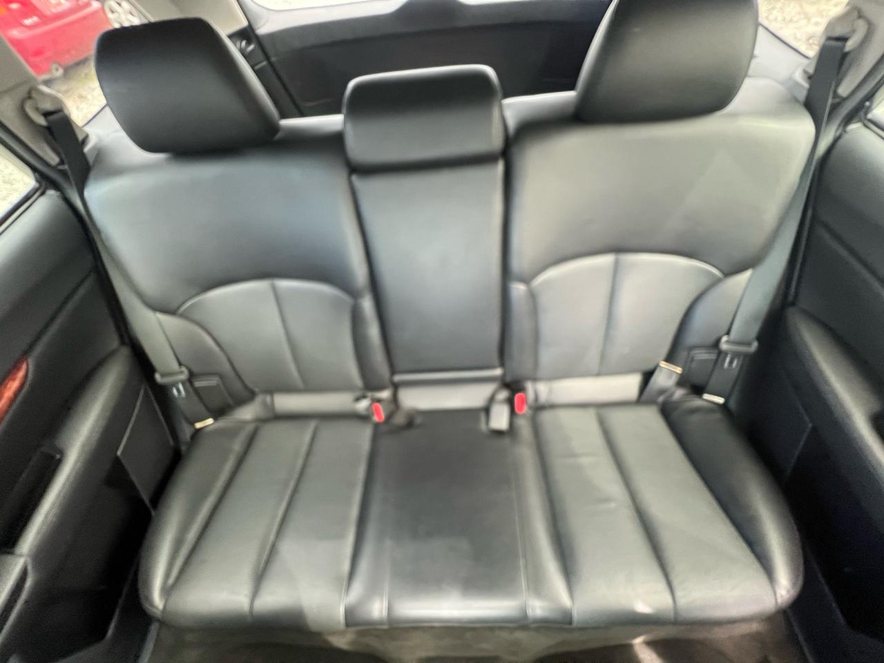 Subaru Outback 2.5i Limited 2011