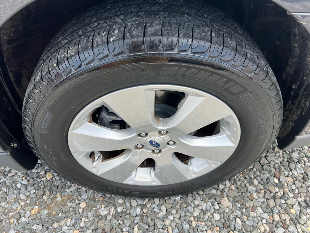 Subaru Outback 2.5i Limited 2011