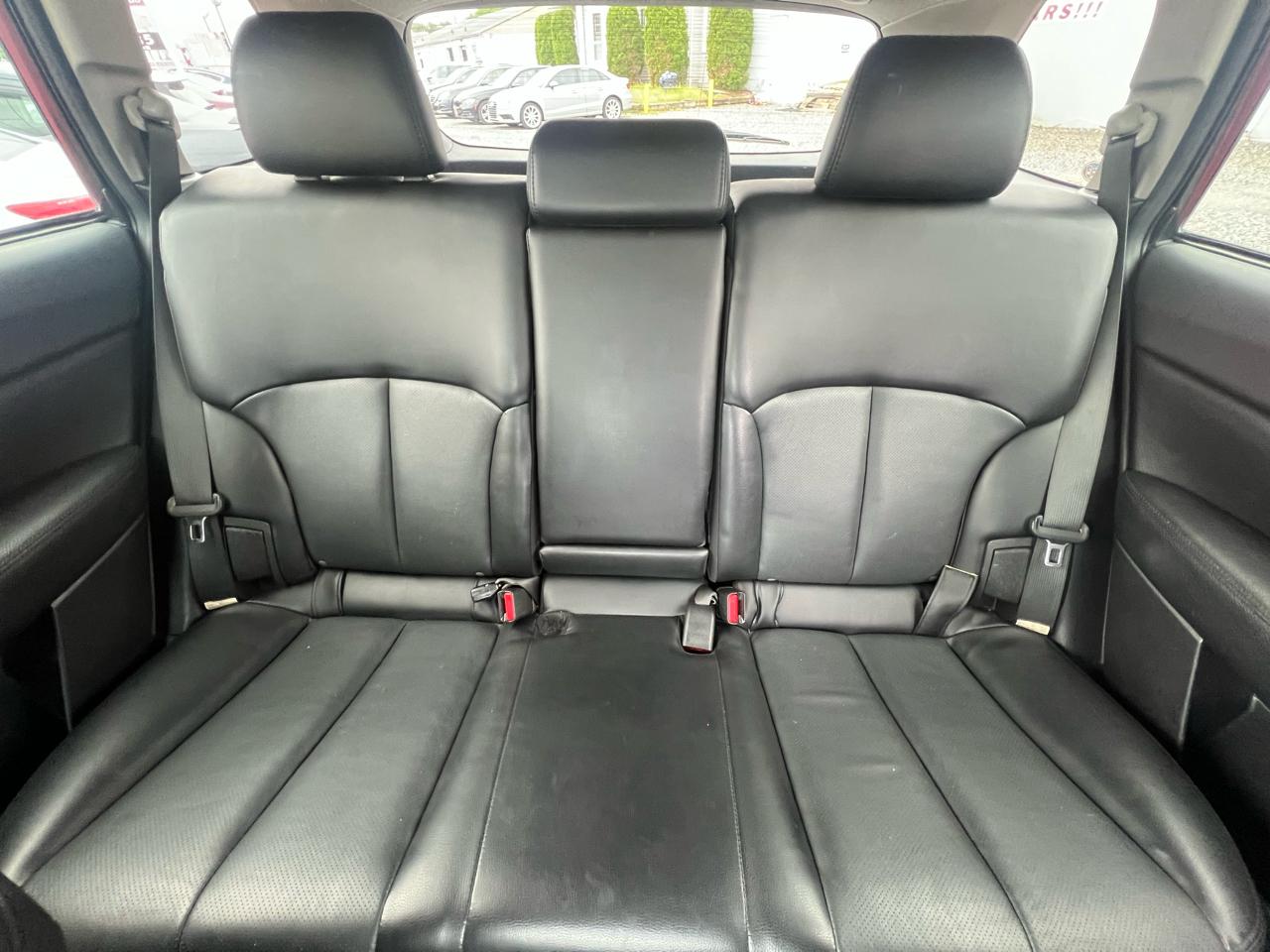 Subaru Outback 2.5i Limited 2011
