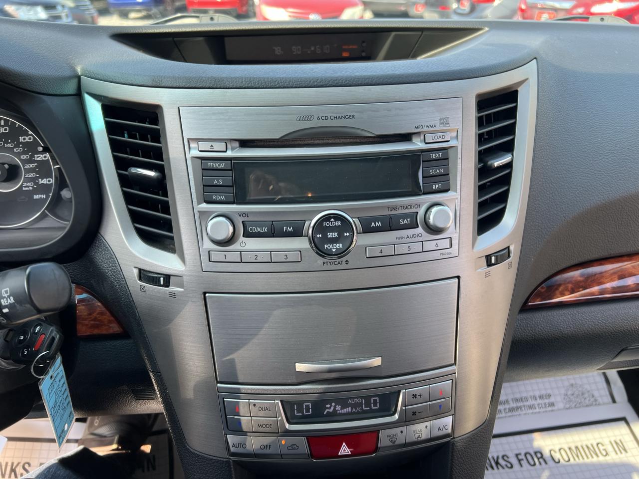 Subaru Outback 2.5i Limited 2011