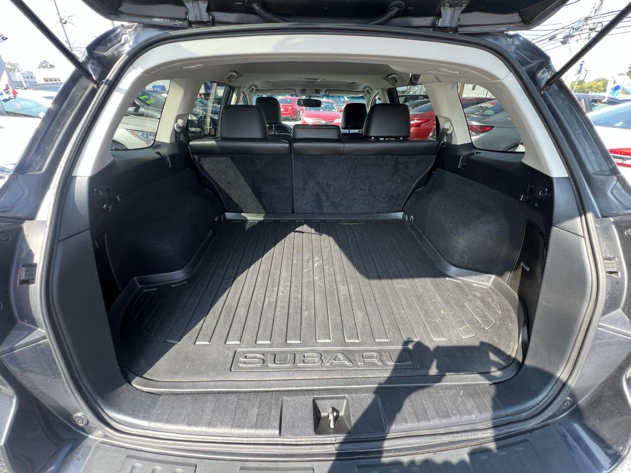 Subaru Outback 2.5i Limited 2011