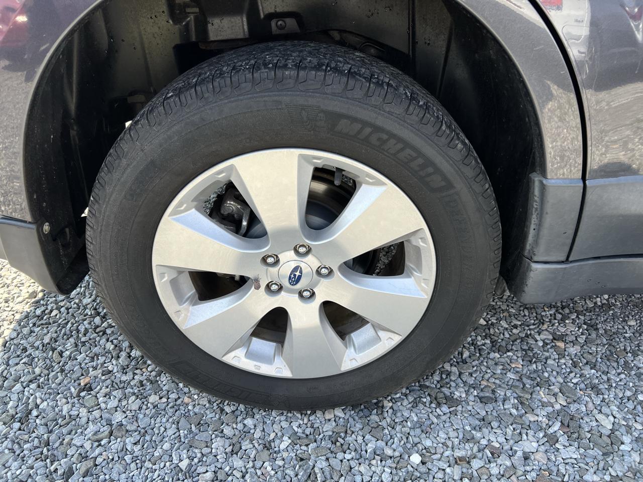 Subaru Outback 2.5i Limited 2011