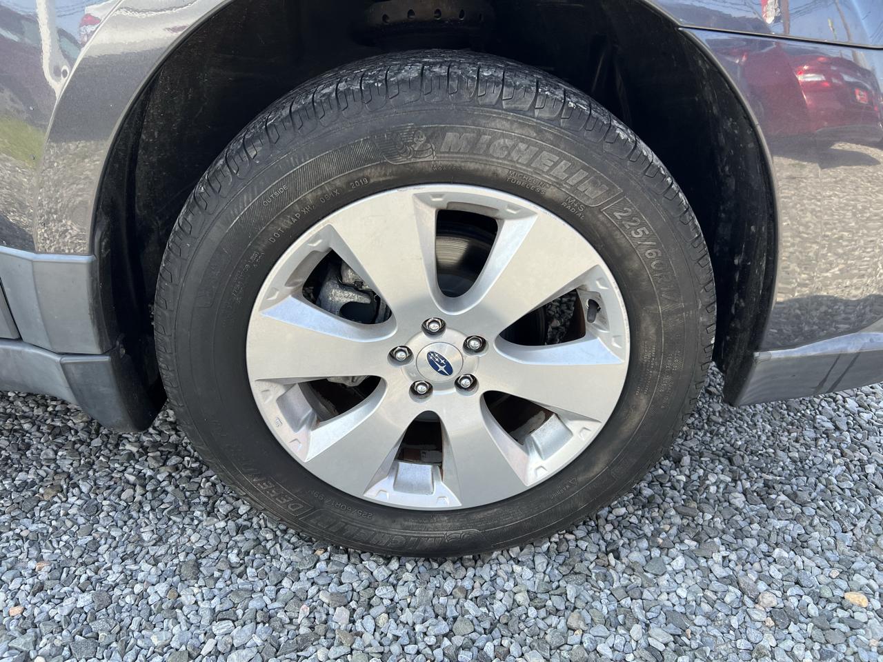 Subaru Outback 2.5i Limited 2011
