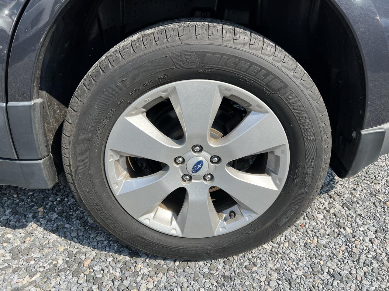 Subaru Outback 2.5i Limited 2011