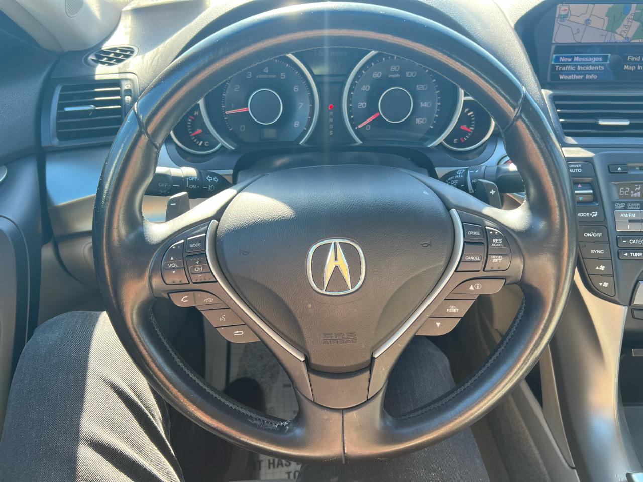 Acura TL 5-Speed AT with Tech Package 2009