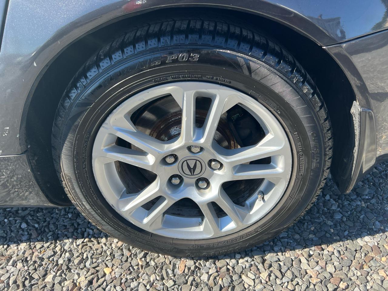 Acura TL 5-Speed AT with Tech Package 2009