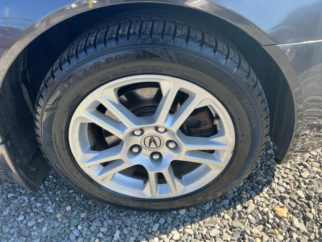 Acura TL 5-Speed AT with Tech Package 2009
