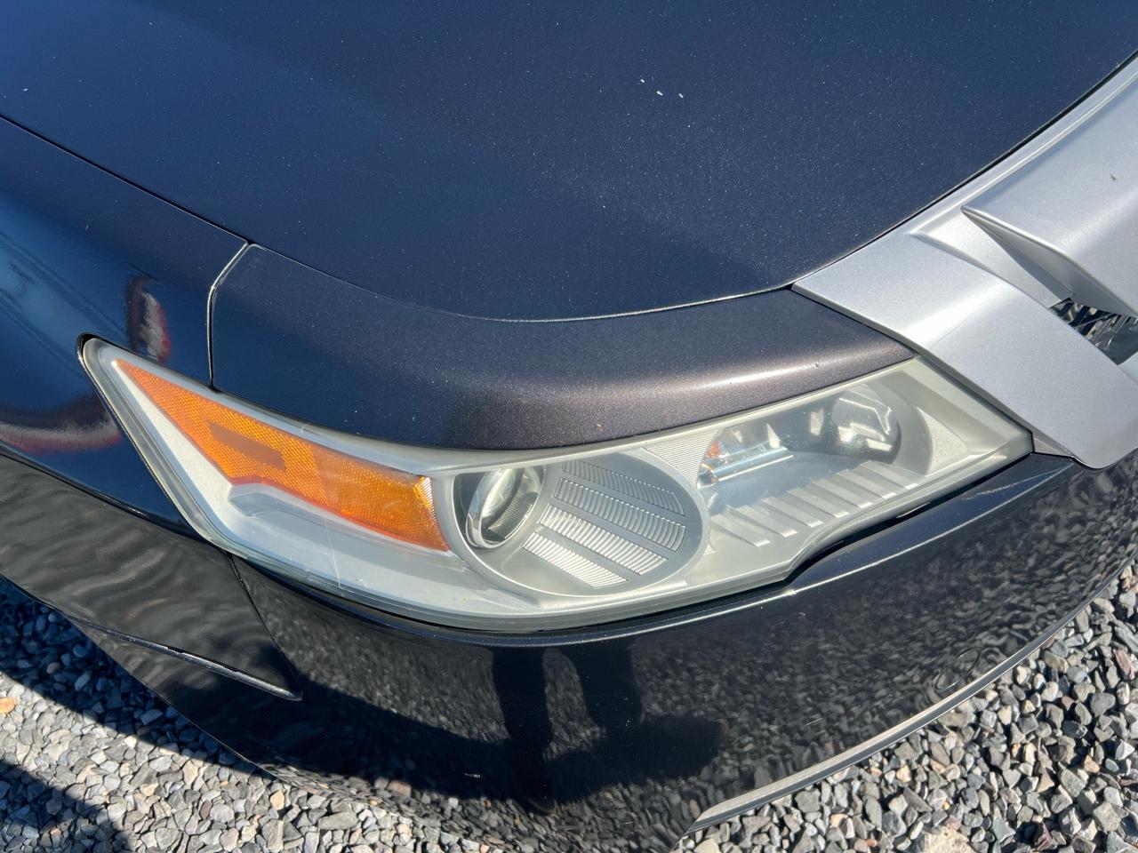 Acura TL 5-Speed AT with Tech Package 2009